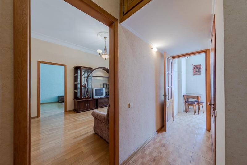 Apartment Near Lva Tolstoho Square 키예프 외부 사진